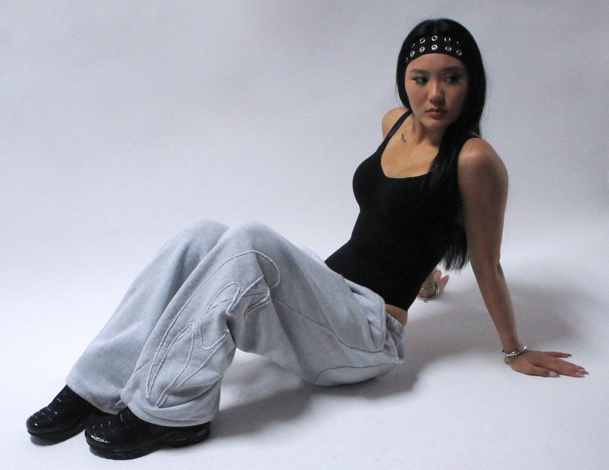 MAHNY GRAY SWEATS